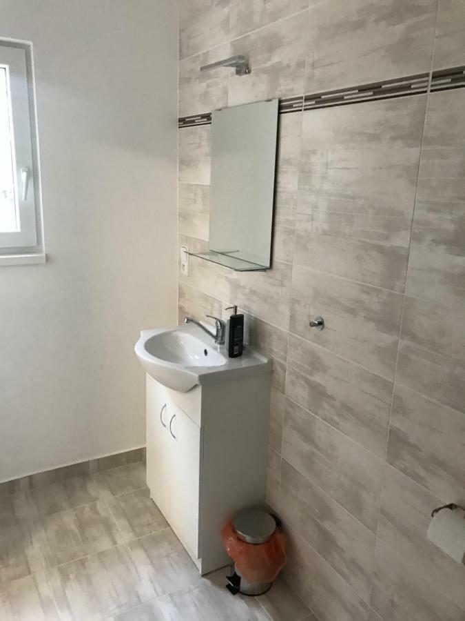 Apartment Sarka Hostka  Exteriör bild