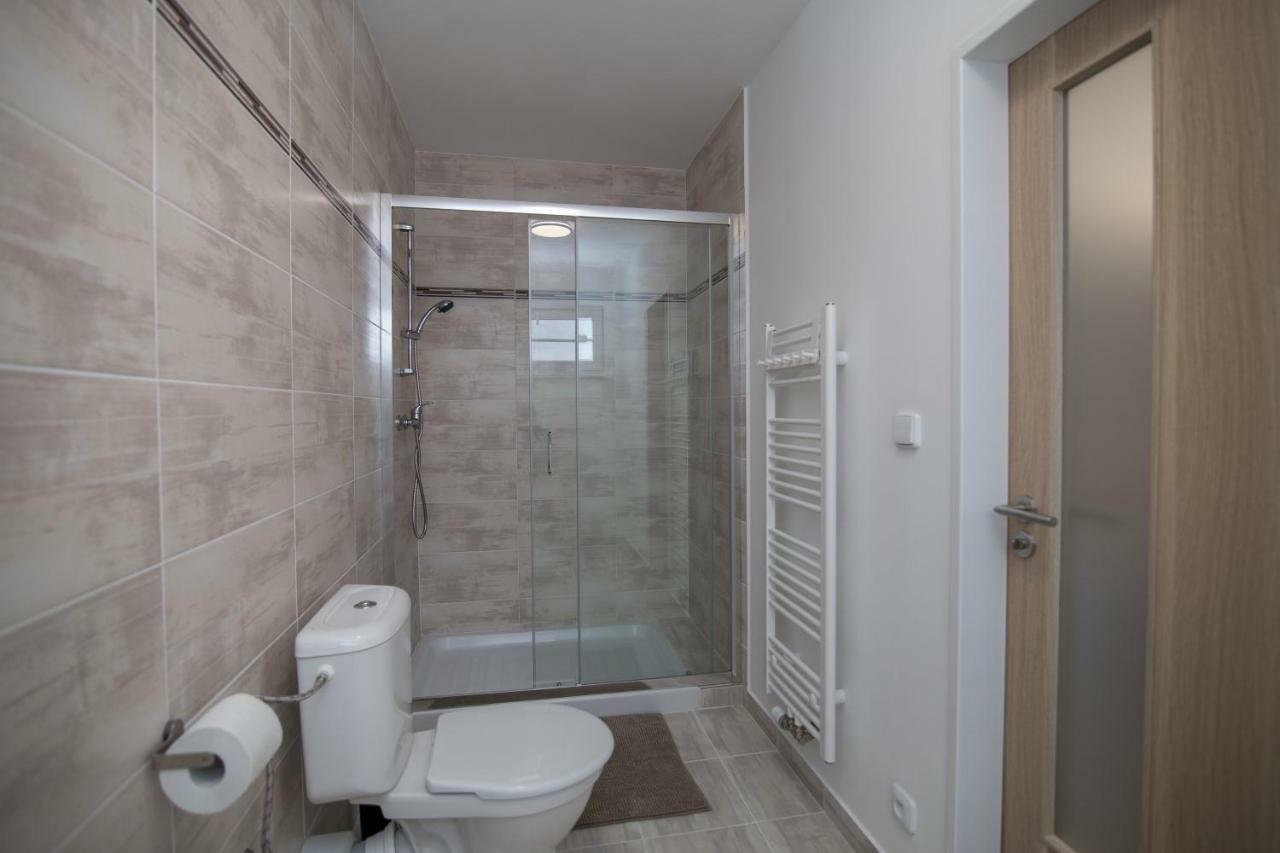 Apartment Sarka Hostka  Exteriör bild